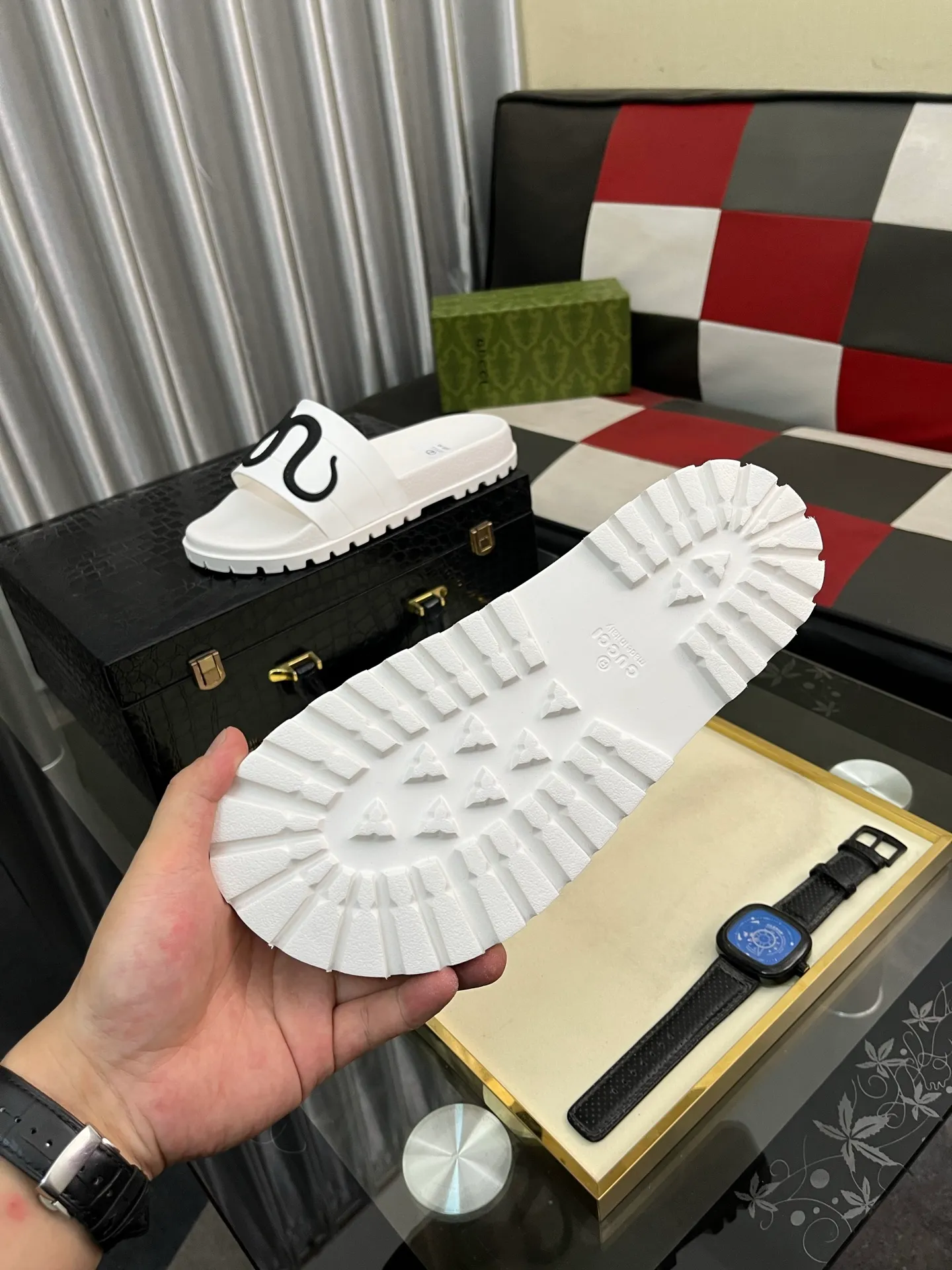 Men's men's shoes💰260⌚️⌚️ＧＵＣＣＩ.Gucci.Official website 1:1 popular slippers hot sale! Original original material 🩴 SIZE: 38-46 (45.46 non-refundable)